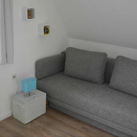 Kind, Hausteil, Heidweg 6 *